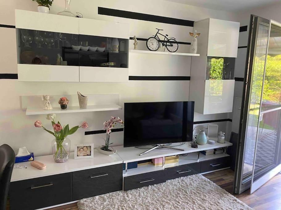 Tolle 3 Zimmer Wohnung mit Garten — photo 1