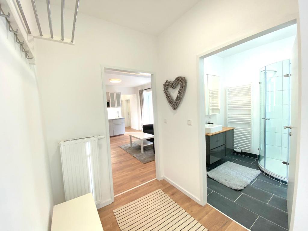 White Inn - Ferienwohnung mit Terrasse photo 3