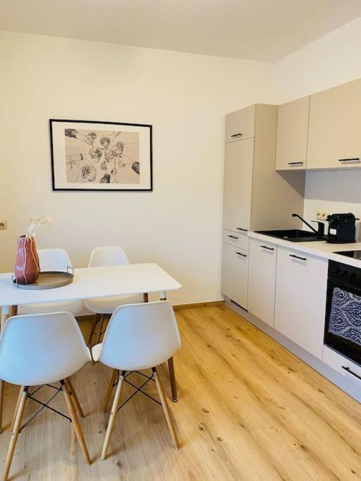 Zentrale Wohnung mit Blick auf Burg Altpernstein — photo 1