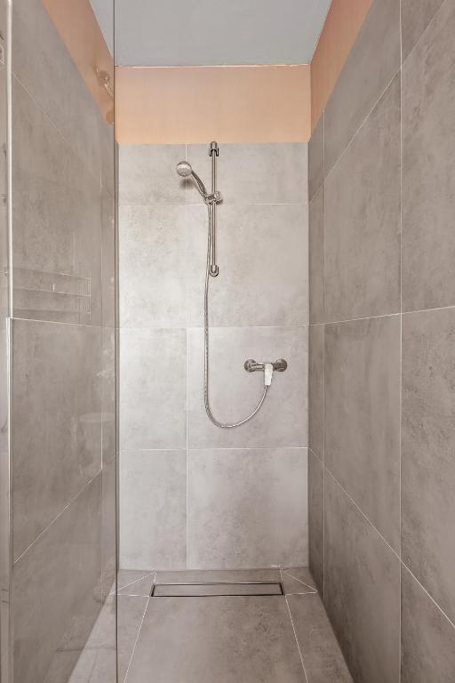 Rosi Suite - Whirlpool Terrace - free parking - WiFi photo 3