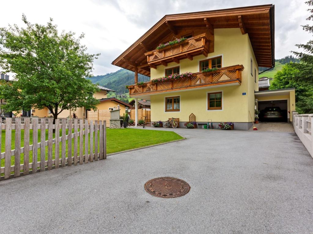 Chalet in Grossarl near Ski Slopes — photo 1