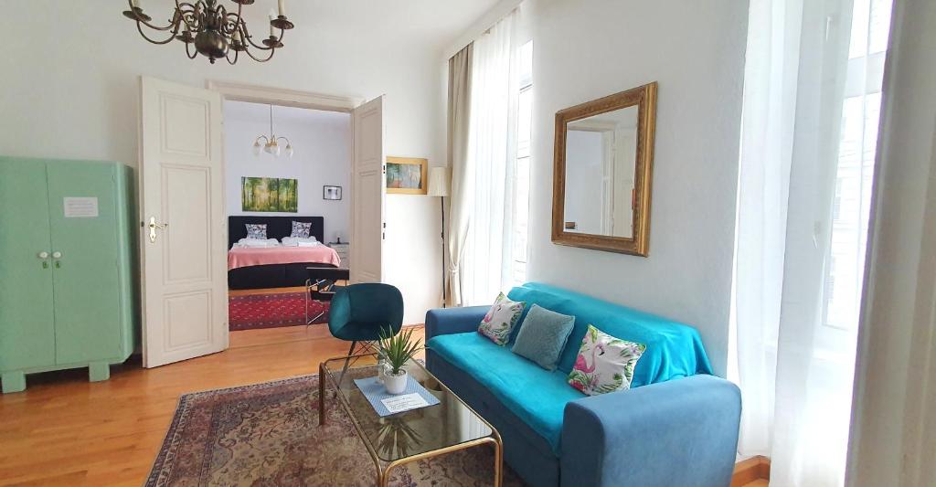 Suite in imperial design photo 2