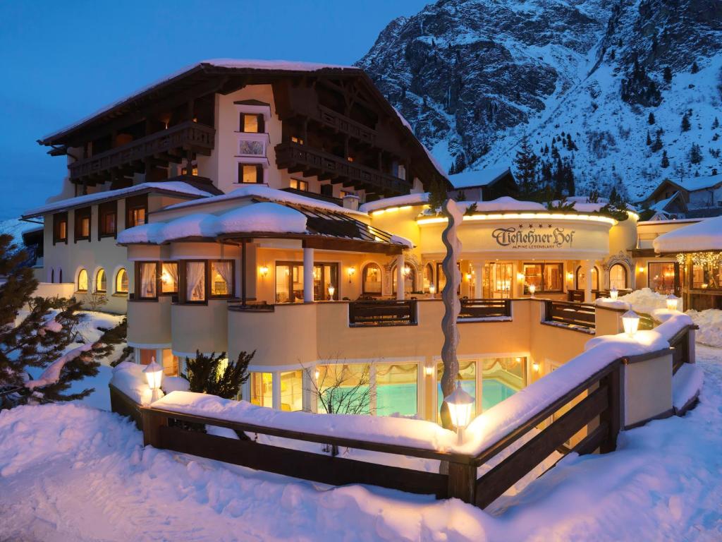 Tieflehner Hof Pitztalhaus Hotel — photo 1