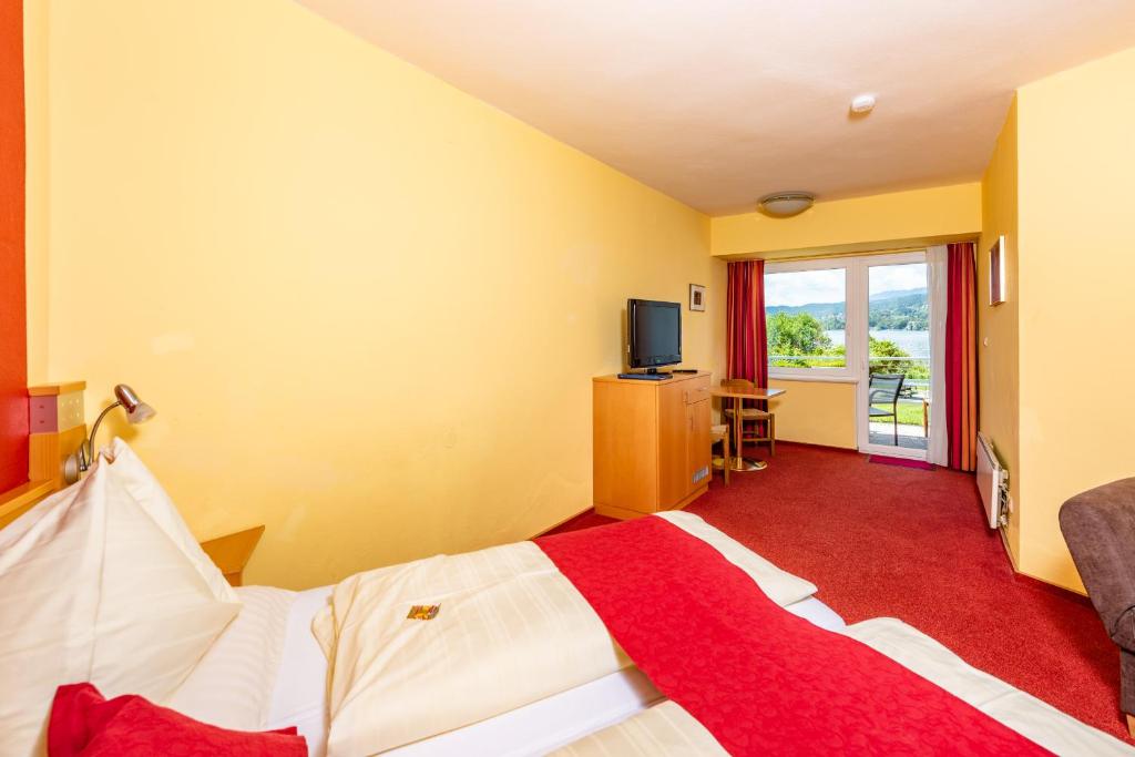 Strandhotel Schabus photo 2