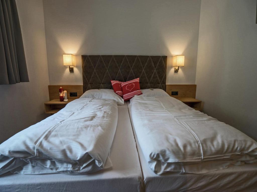 Spacious Apartment near Ski Area in Mayrhofen photo 2