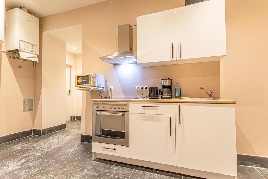 Wiener Stadthalle Boutique Rooms - ideal for couples photo 3