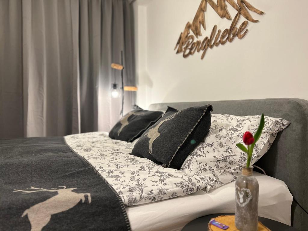 Wolfgangsee Ferienappartement „Bergliebe“ — photo 1