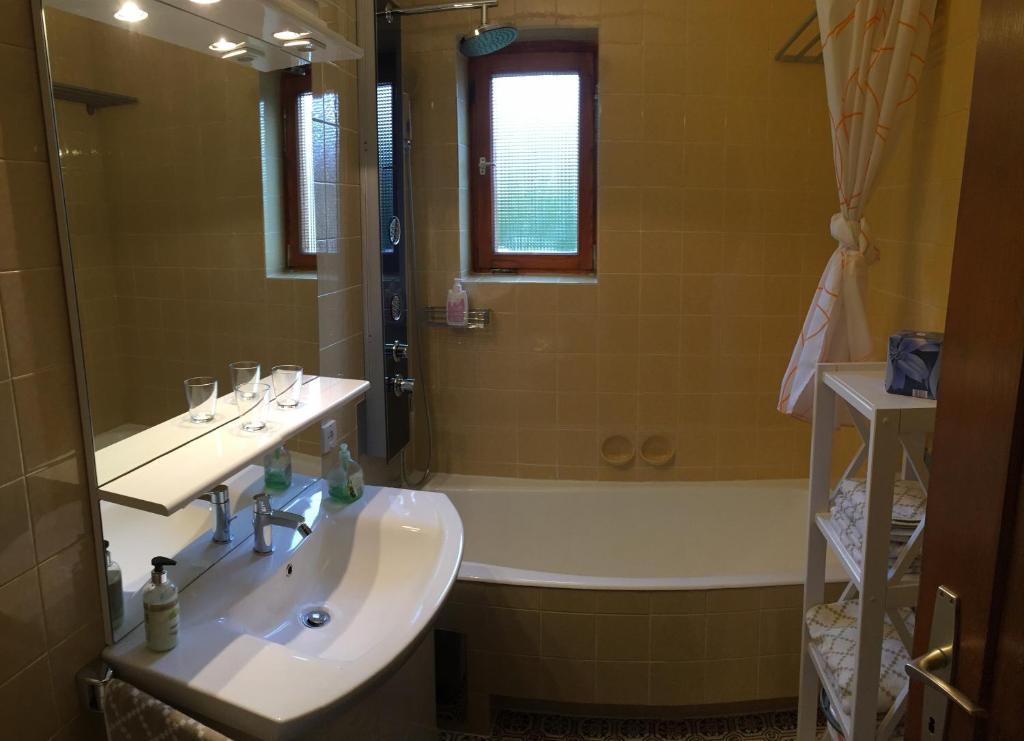 Wohlfühlchalet Tirol photo 3