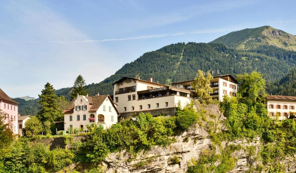 Schlosshotel Dörflinger — photo 1