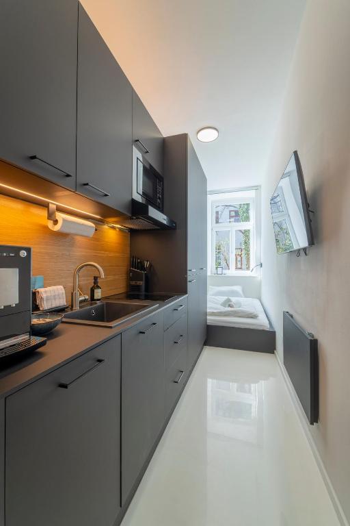 josef's home I Studio Mini I near UNO & VIC — photo 1