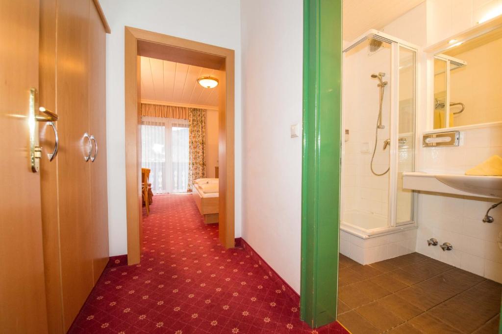 LACUS Hotel am See photo 3