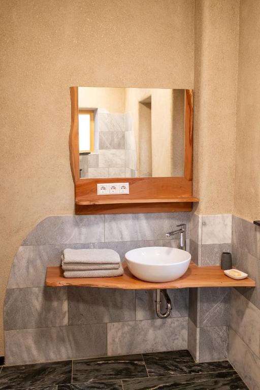 Savoy photo 3