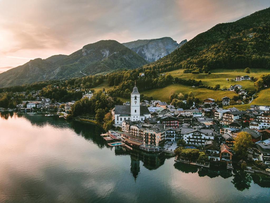 Romantik Hotel Im Weissen Rössl am Wolfgangsee — photo 1