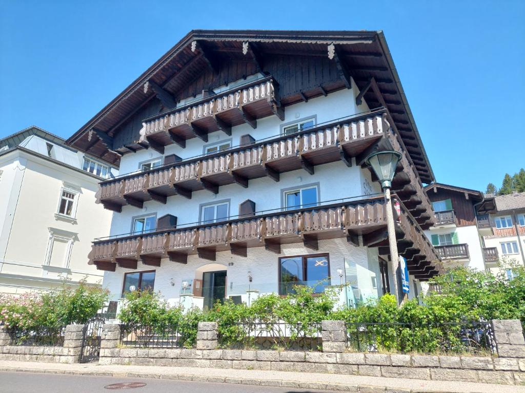 Hotel Seerose Wolfgangsee — photo 1
