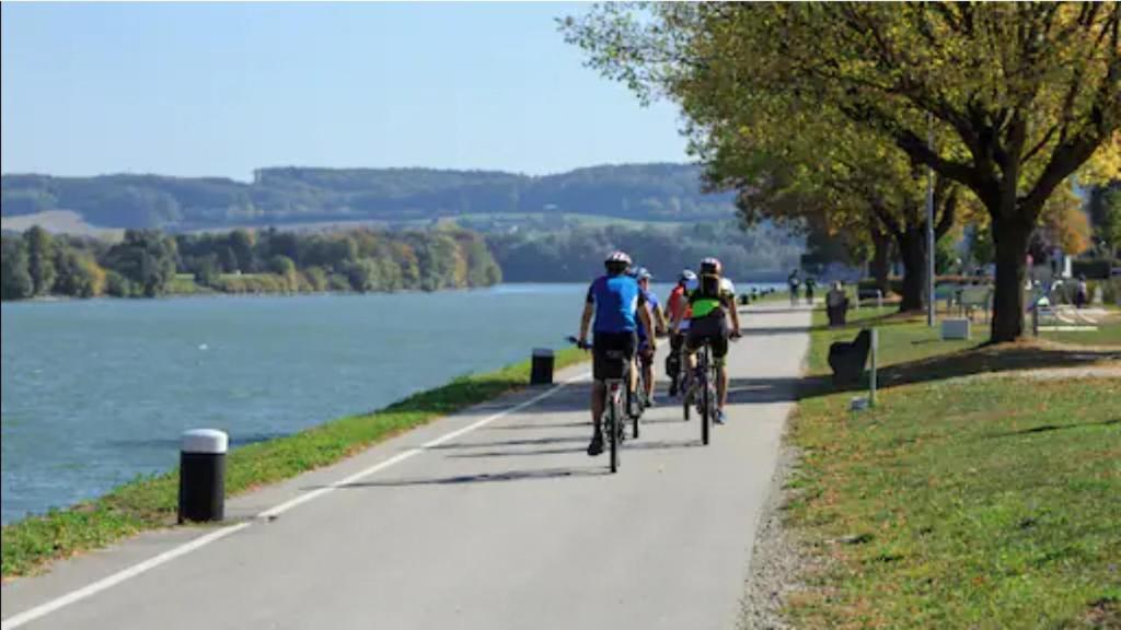 Apartment photo 2