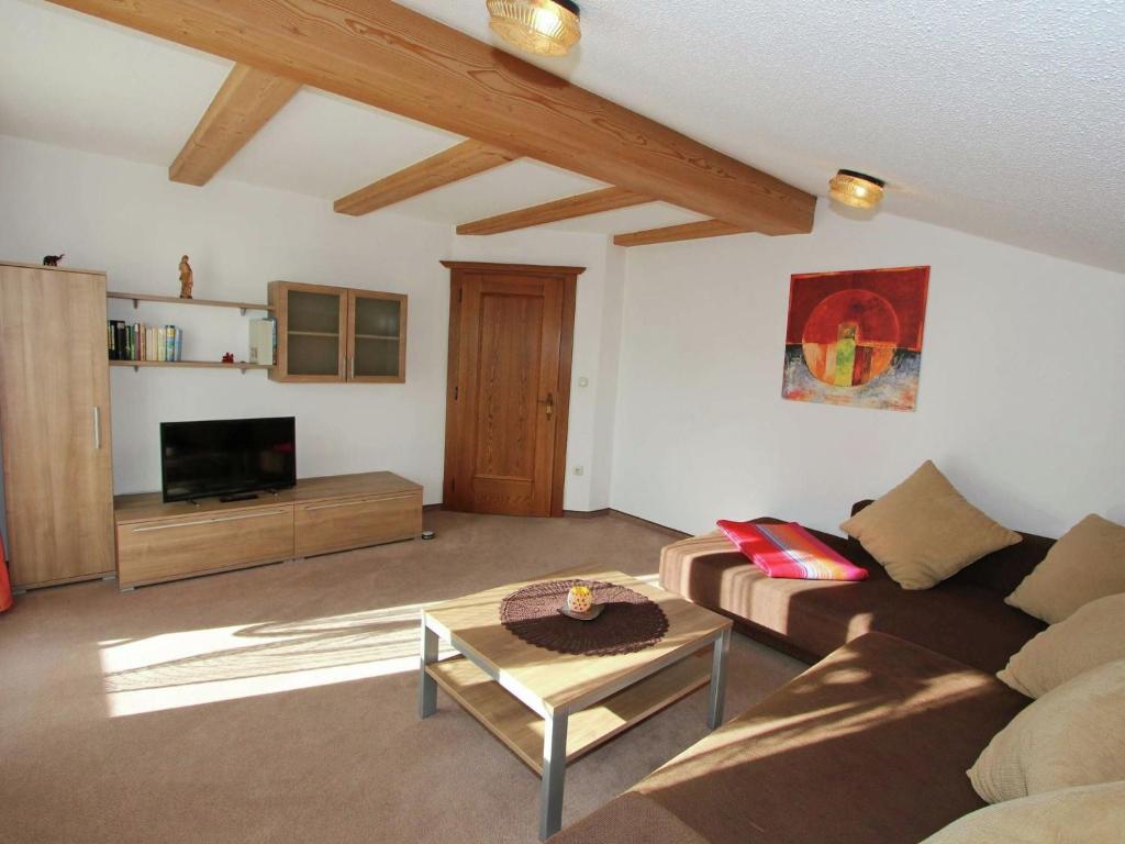 Apartment in Fügen near Ski Slopes photo 2