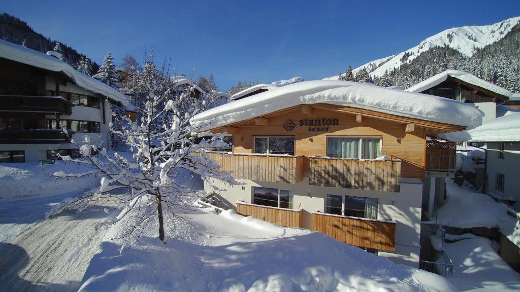 STANTON Lodge — photo 1