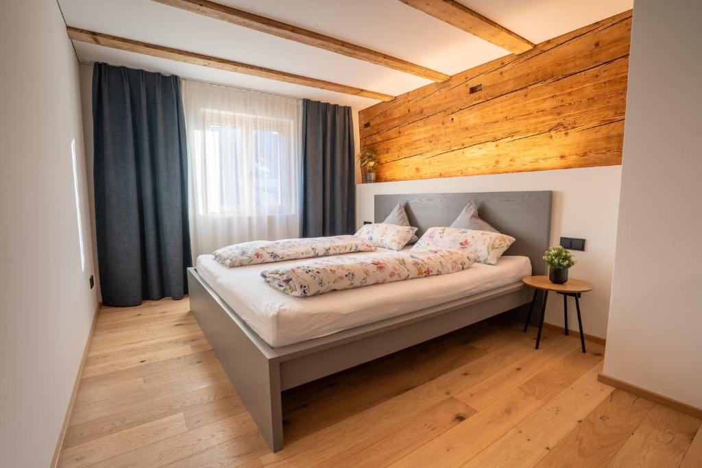 Stilvoll sanierte Altbau-Wohnung photo 2