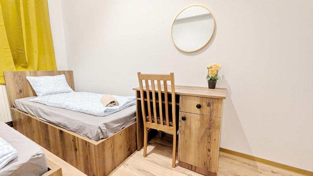Spacious Rooms - 15 Min from Airport & City Center photo 2