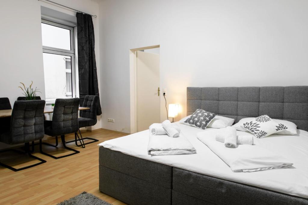 Royal-Haven Apartment photo 2