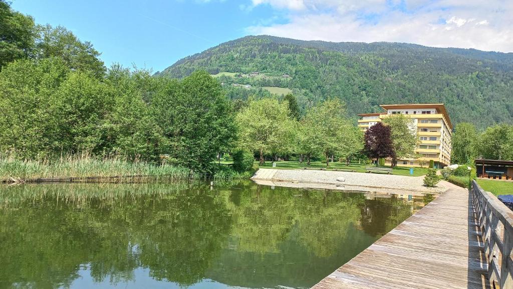 KARL Haus KMB Seeappartement am Ossiacher See — photo 1
