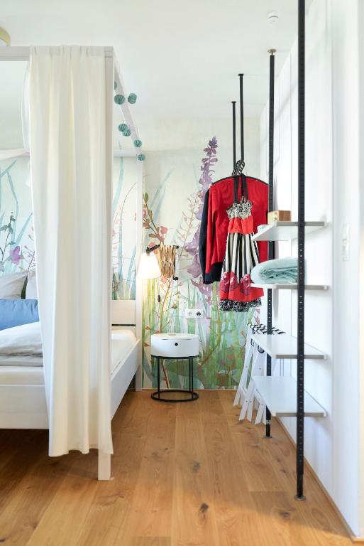 Rotes Haus Bregenz Garten Wohnung photo 2