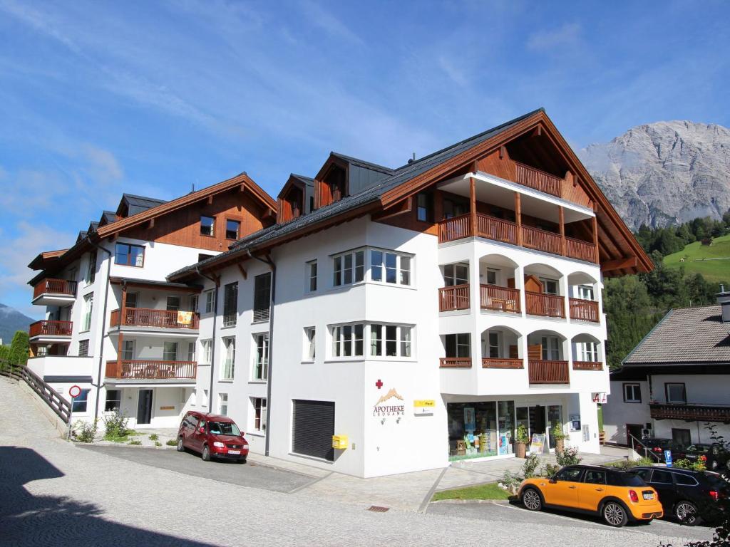 Apartment in Leogang near Ski Slopes — photo 1