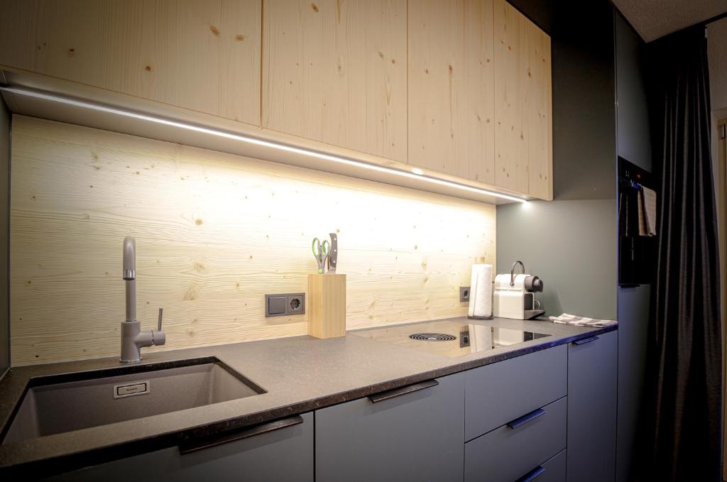 WOLF Apartments - Panorama Mountain Retreat in Tirol photo 2