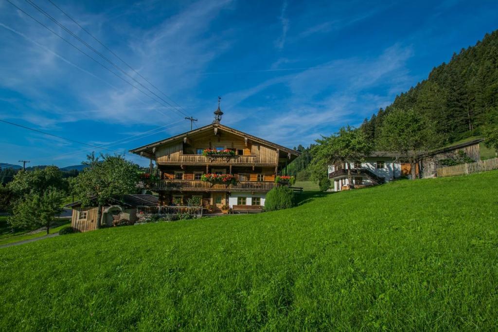 Tiroler Bauernhaus mit Panoramablick — photo 1