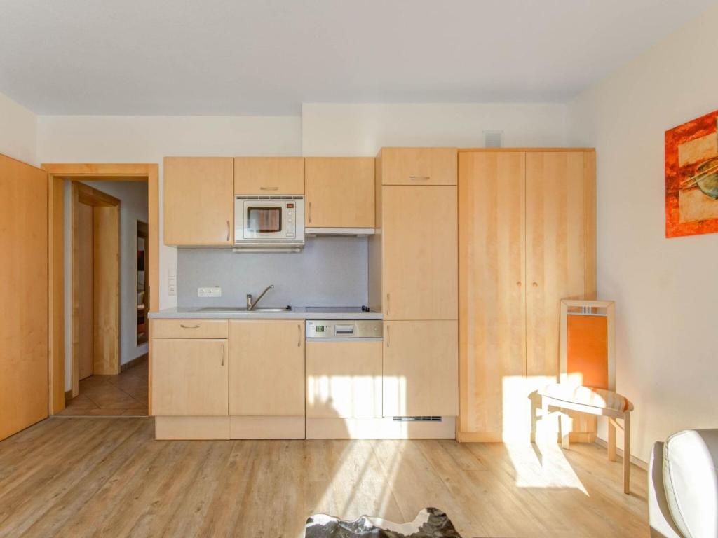 Apartment in Tyrol in an attractive area photo 3
