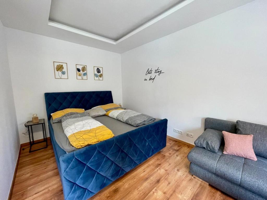 Stylische Wohnung nähe Stadthalle mit Balkon photo 2