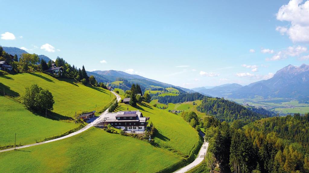 Sonnenalm Mountain Lodge — photo 1