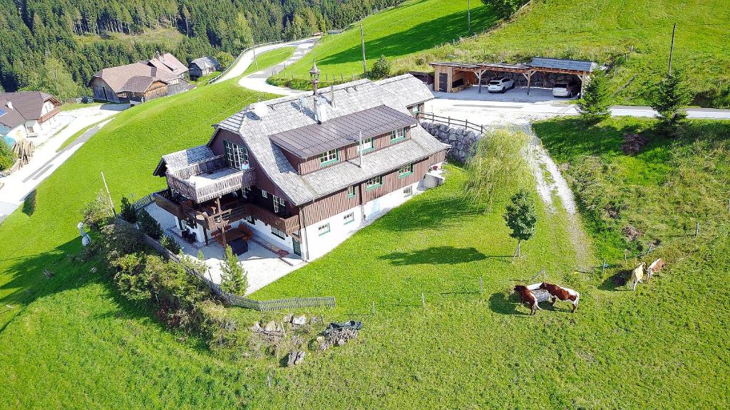Sonnenalm Mountain Lodge photo 3