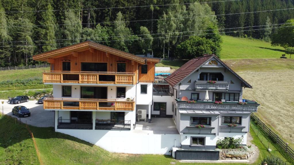 Fischbacher App 1 by Alpenidyll Apartments photo 3
