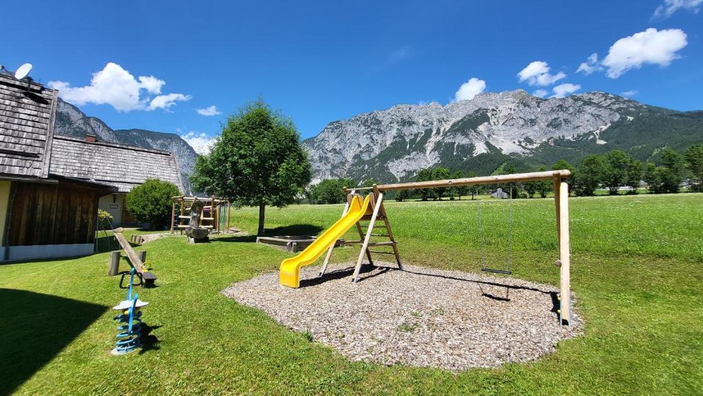 Stodertraum 6 "Glockenblume" by Alpenidyll Apartments photo 2
