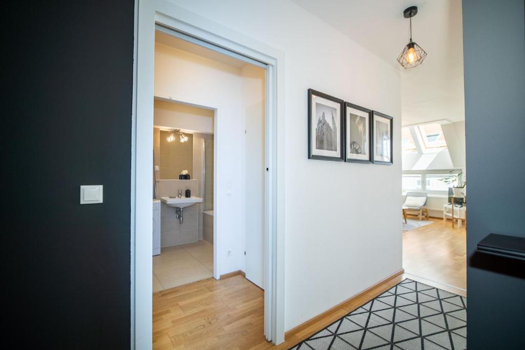 Room4Art Apartments Nr.6 in Center air-conditioned photo 3