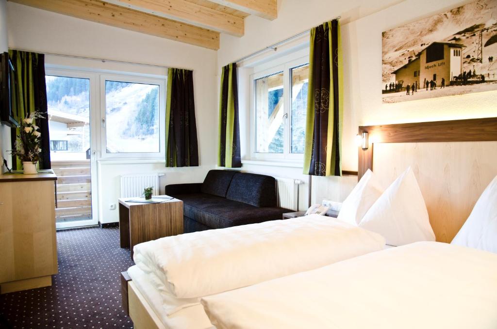 Hotel Tannenhof photo 2