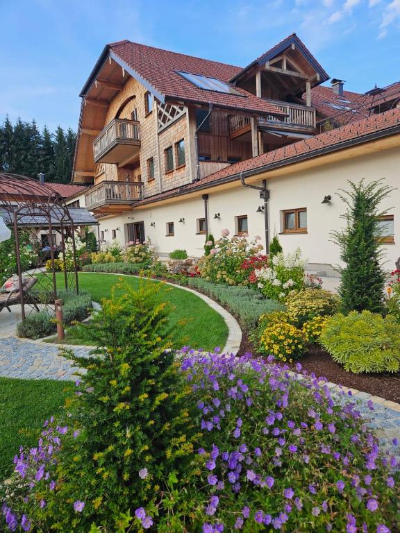 Rosenhof Salzburger Seenland — photo 1