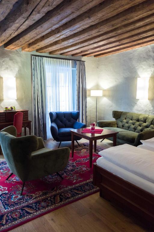 Altstadt Hotel Stadtkrug photo 2