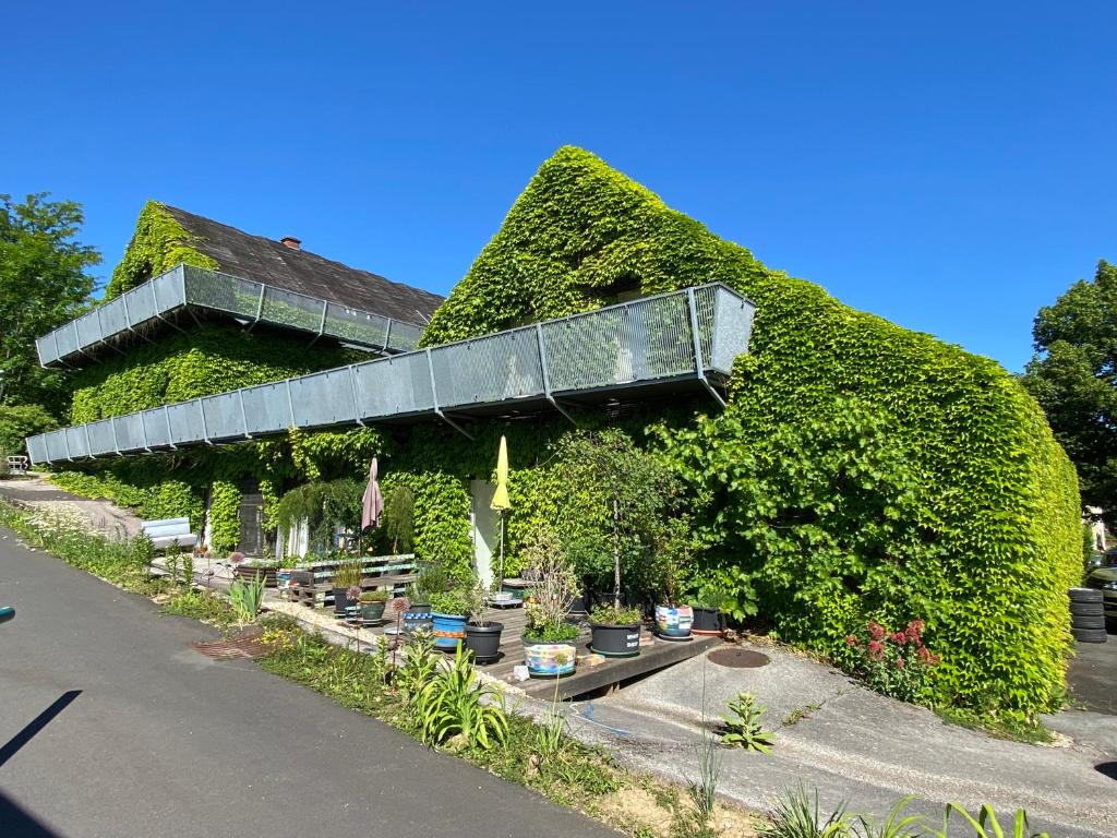 Wohnen zwischen Golf und Therme — photo 1