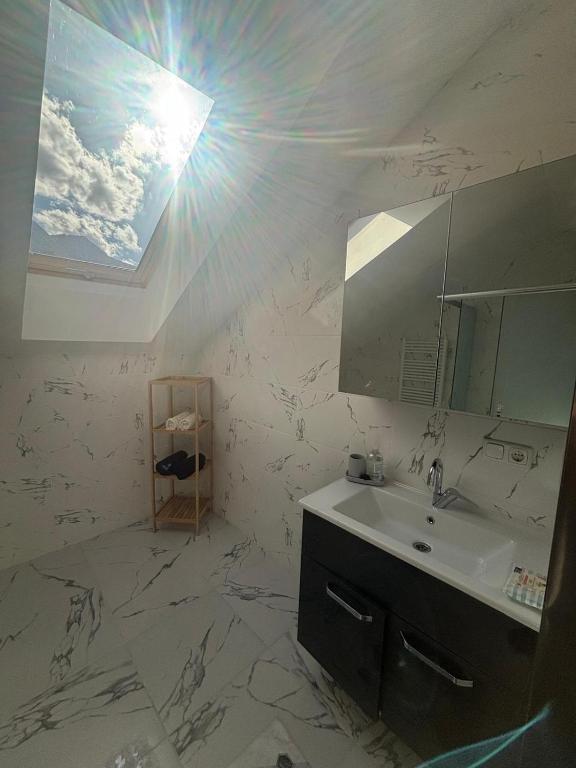 SC Apartments Bad Goisern - contactless check in photo 3