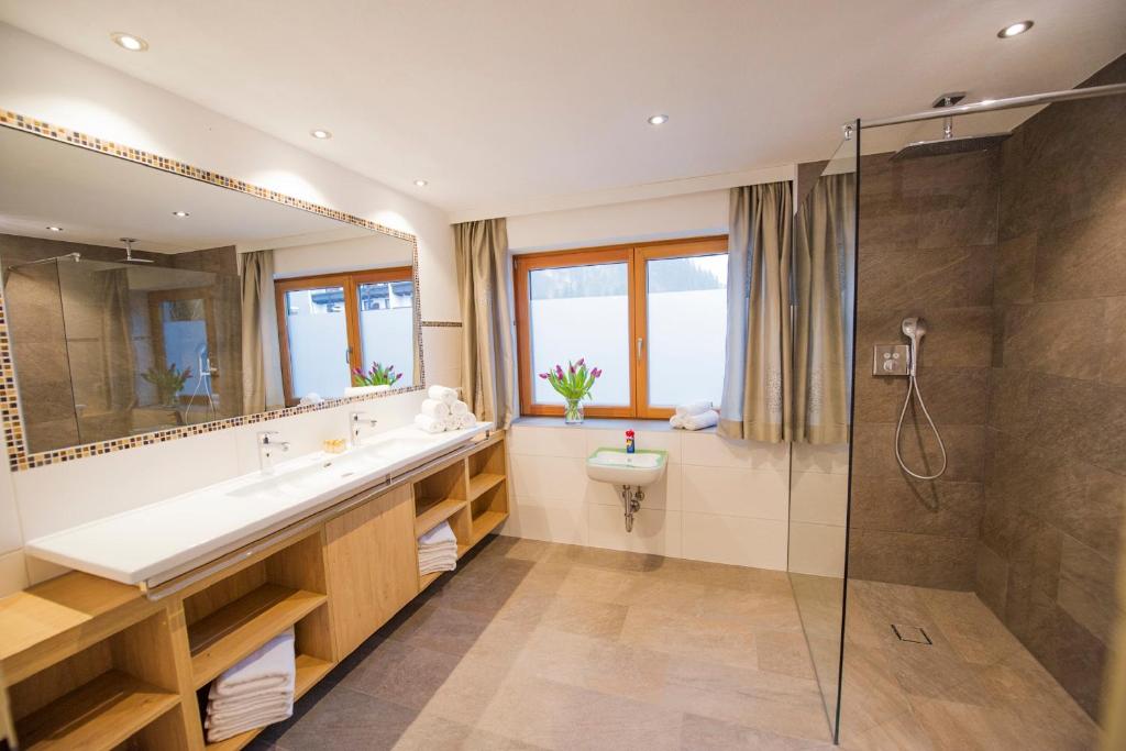 Chalet & Apartments Tiroler Bua photo 3