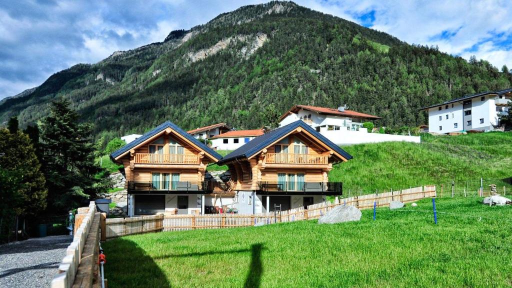 Summit Lodges — photo 1