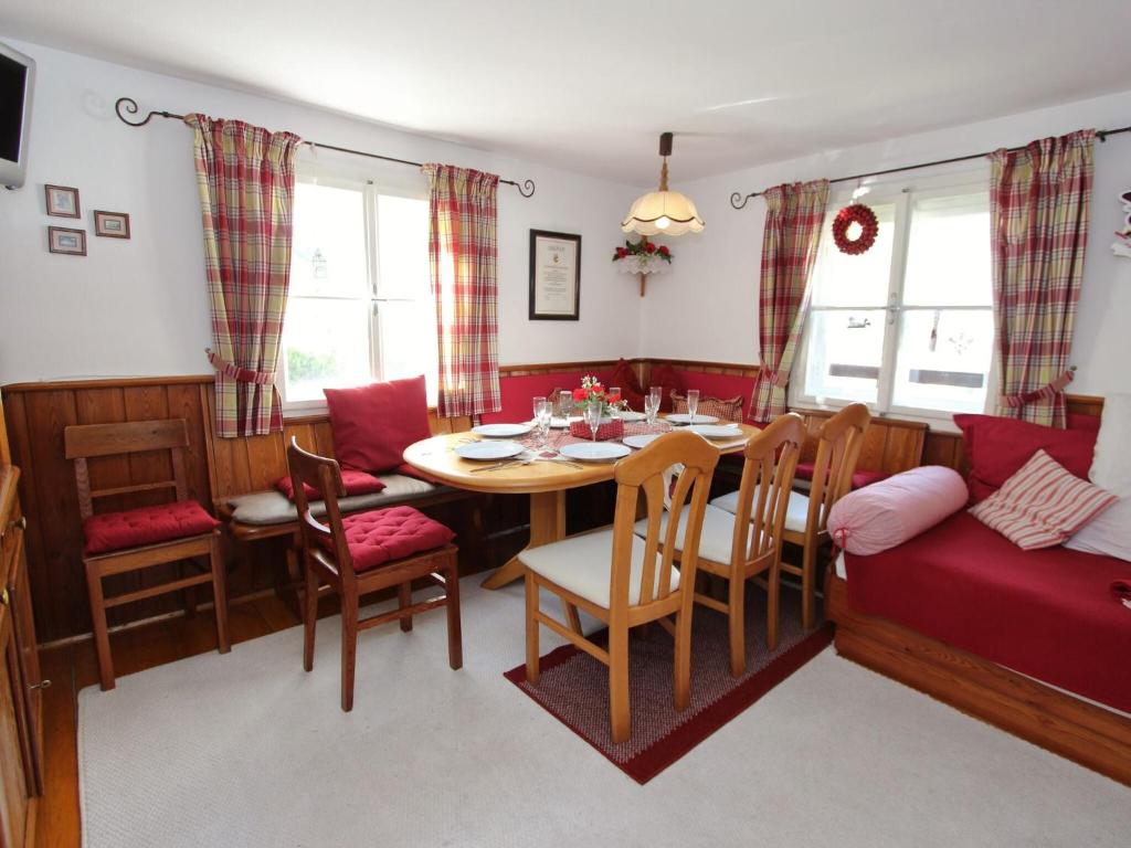 Chalet Bamberg near Ski Lift & Slope photo 3