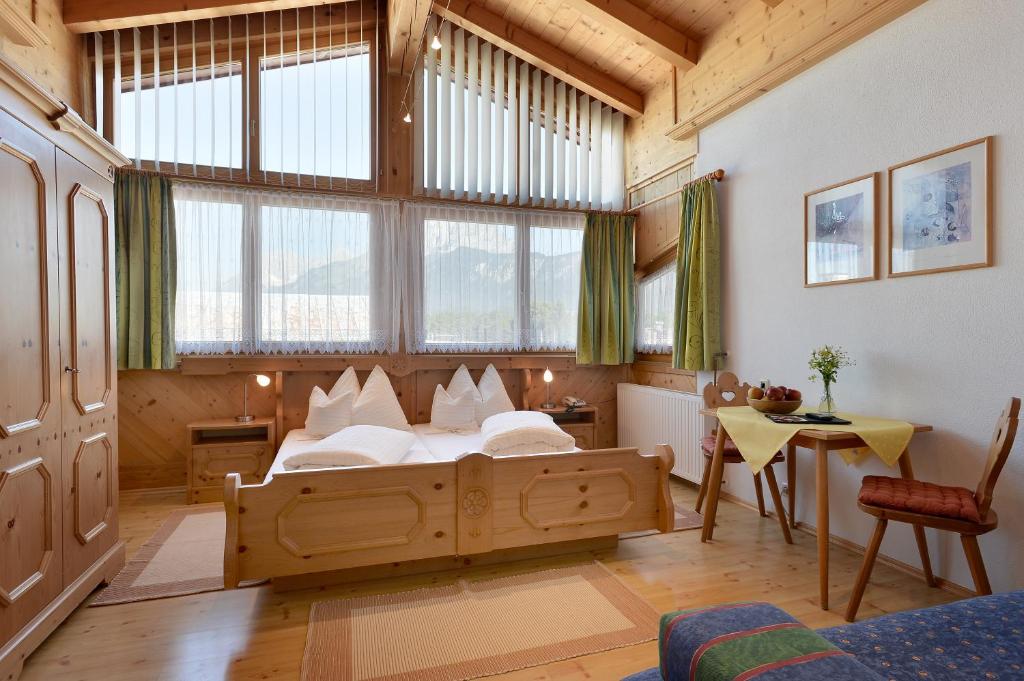 Hotel Theresia Garni photo 2