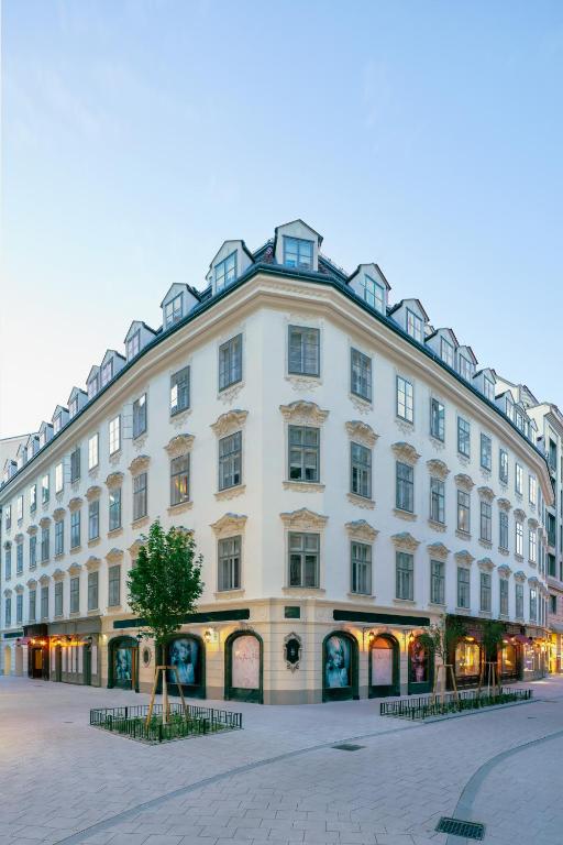 The Leo Grand — photo 1