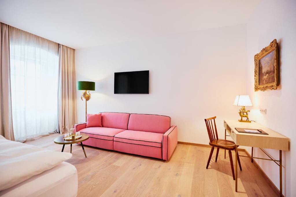 Boutiquehotel Zum Goldenen Hirschen photo 3