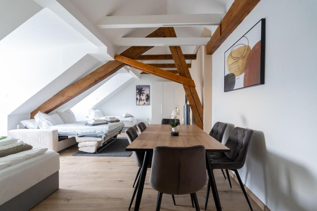 Spacious 7-Person Leoben Apartment - Ideal for Workers photo 2