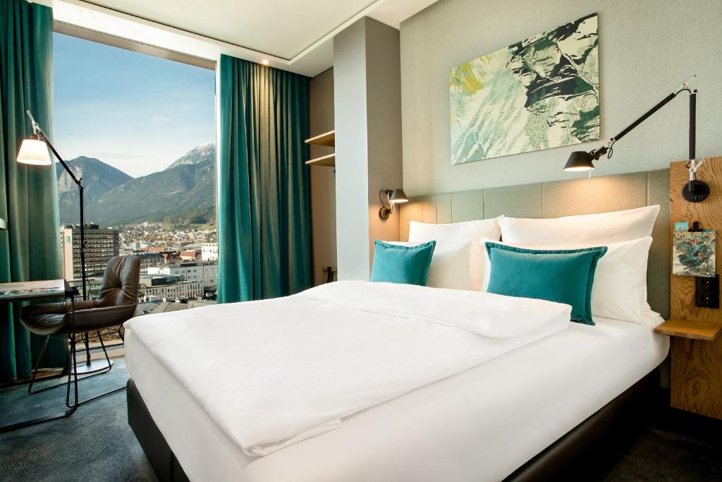 Motel One Innsbruck photo 2