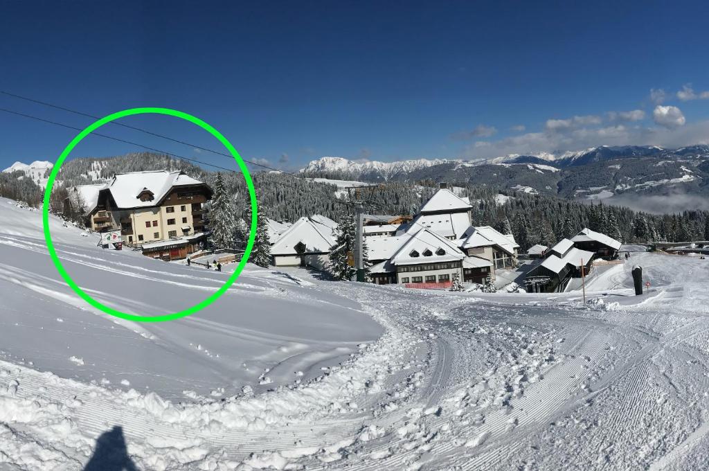 The Mountain Home photo 2